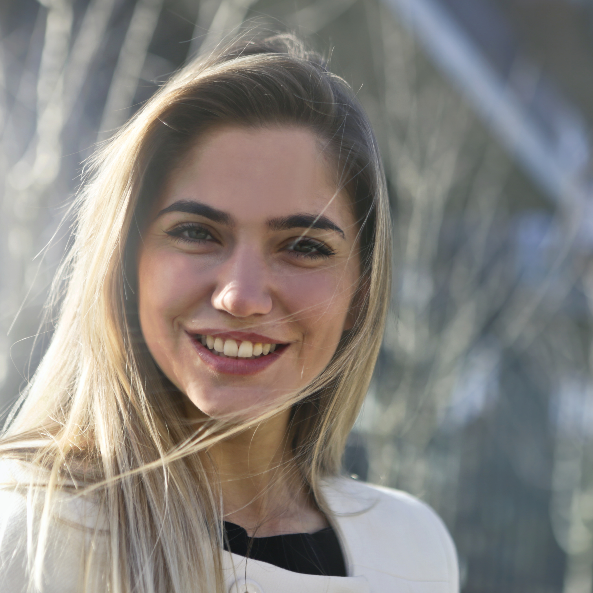 <em>Cansu</em>